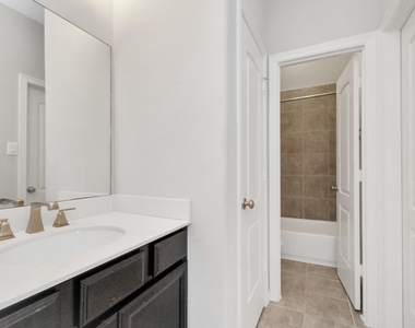 3803 May Ridge Lane - Photo Thumbnail 28
