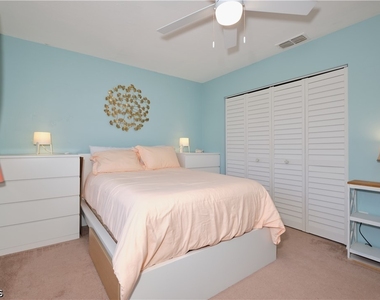 5510 Sw 4th Place - Photo Thumbnail 20