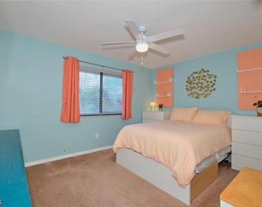 5510 Sw 4th Place - Photo Thumbnail 25
