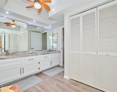 5510 Sw 4th Place - Photo Thumbnail 19