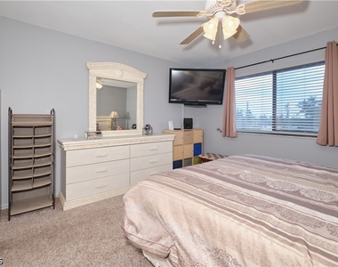 5510 Sw 4th Place - Photo Thumbnail 16