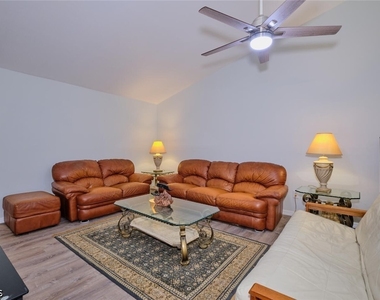 5510 Sw 4th Place - Photo Thumbnail 3