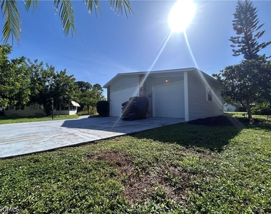 10561 Lake Loop Road - Photo Thumbnail 30