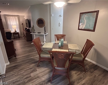 10561 Lake Loop Road - Photo Thumbnail 3
