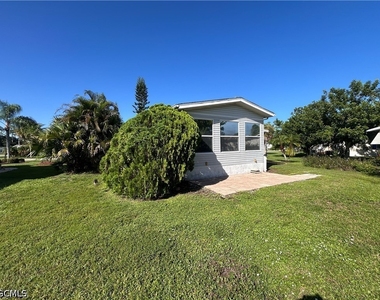 10561 Lake Loop Road - Photo Thumbnail 27