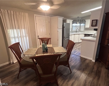 10561 Lake Loop Road - Photo Thumbnail 4