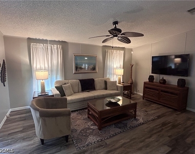 10561 Lake Loop Road - Photo Thumbnail 8