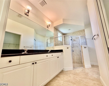 839 Puccini Avenue S - Photo Thumbnail 14