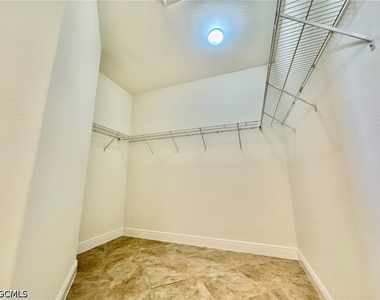 839 Puccini Avenue S - Photo Thumbnail 15