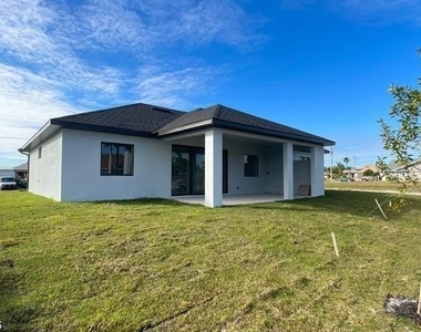 2602 Diplomat Parkway W - Photo Thumbnail 13