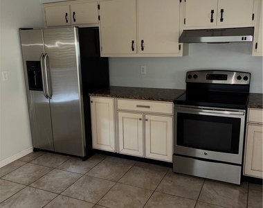 14925 Wise Way - Photo Thumbnail 4