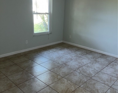 14925 Wise Way - Photo Thumbnail 10