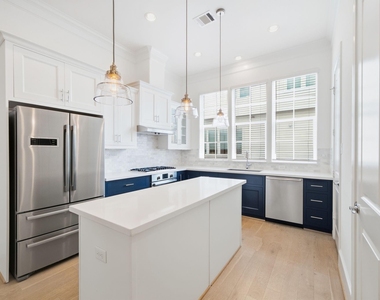 3409 Timbergrove Oaks Street - Photo Thumbnail 5