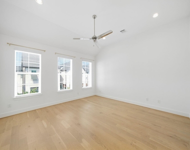 3409 Timbergrove Oaks Street - Photo Thumbnail 10