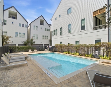 3409 Timbergrove Oaks Street - Photo Thumbnail 2