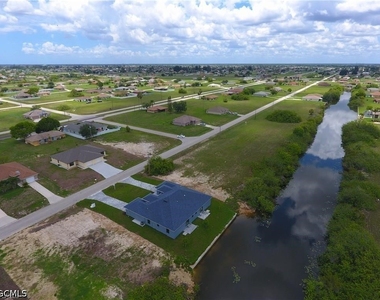 1315 Ne 8th Place - Photo Thumbnail 14