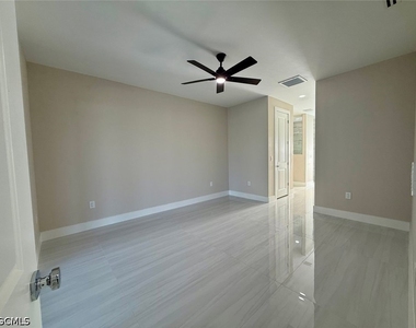 607 Nw 8th Terrace - Photo Thumbnail 11