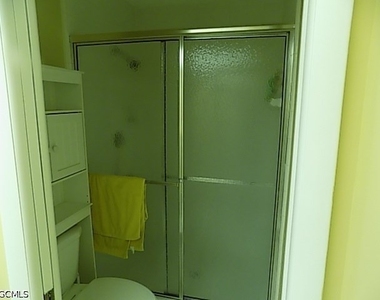 3614 Se 16th Place - Photo Thumbnail 20