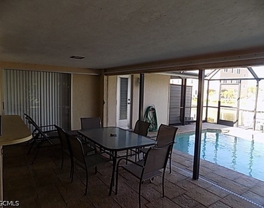 3614 Se 16th Place - Photo Thumbnail 16