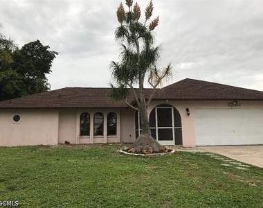 1726 Se 10th Place - Photo Thumbnail 1