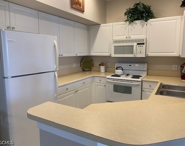 11400 Ocean Walk Lane - Photo Thumbnail 7