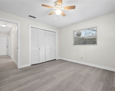5734 Sw 1st Court - Photo Thumbnail 18