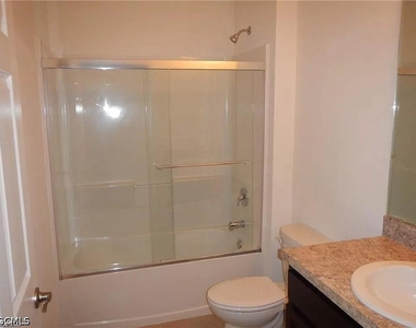 2625 Manzilla Lane - Photo Thumbnail 11