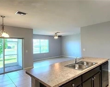 2625 Manzilla Lane - Photo Thumbnail 2