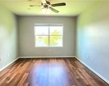 2625 Manzilla Lane - Photo Thumbnail 18