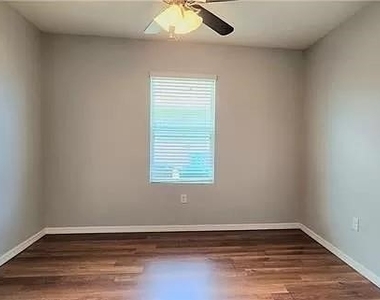 2625 Manzilla Lane - Photo Thumbnail 14