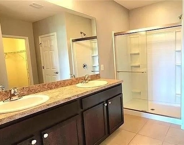 2625 Manzilla Lane - Photo Thumbnail 10