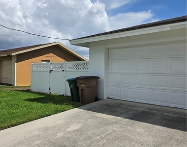 1300 Se 31st Terrace - Photo Thumbnail 25