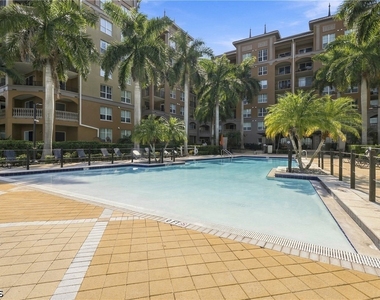 2825 Palm Beach Boulevard - Photo Thumbnail 20