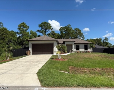 3206 18th Street W - Photo Thumbnail 1