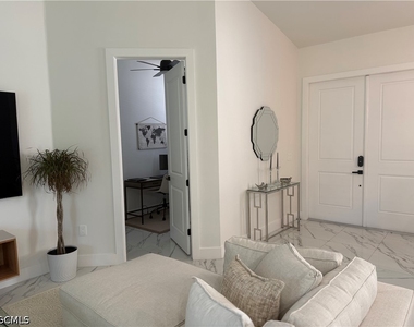 3206 18th Street W - Photo Thumbnail 4