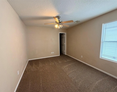 15423 Fir Woods Lane - Photo Thumbnail 35
