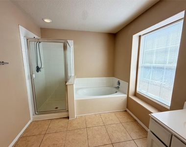 15423 Fir Woods Lane - Photo Thumbnail 26