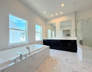 824 Cage Street - Photo Thumbnail 14