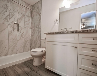820 Threadneedle Street - Photo Thumbnail 21