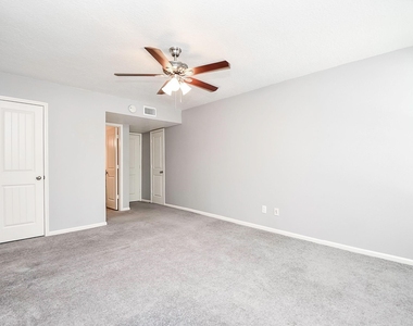 820 Threadneedle Street - Photo Thumbnail 19