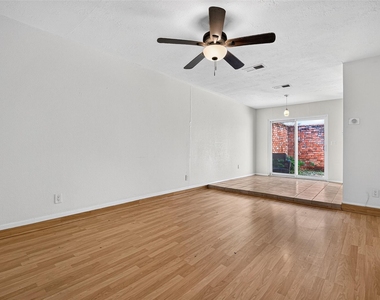 17104 Blackhawk Boulevard - Photo Thumbnail 10