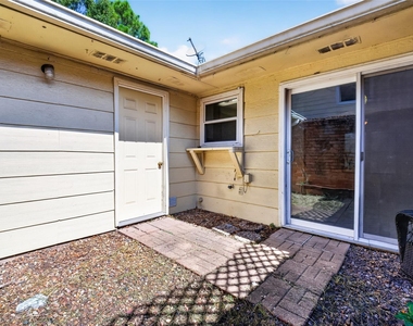 17104 Blackhawk Boulevard - Photo Thumbnail 33