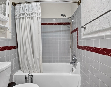 17104 Blackhawk Boulevard - Photo Thumbnail 21