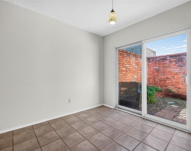 17104 Blackhawk Boulevard - Photo Thumbnail 14