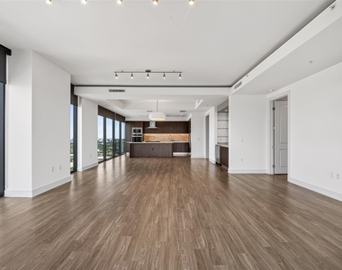 2651 Kipling Street - Photo Thumbnail 11