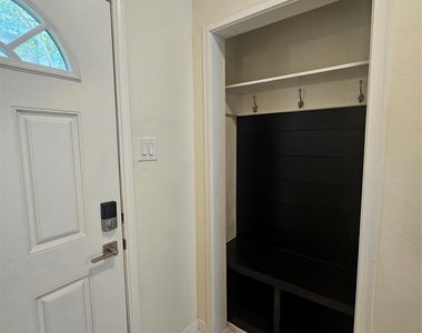 1201 Mcduffie Street - Photo Thumbnail 9
