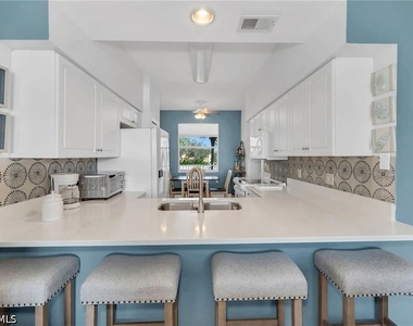 2740 Cypress Trace Circle - Photo Thumbnail 4