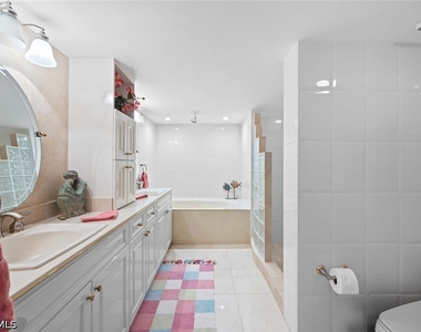 5550 Heron Point Drive - Photo Thumbnail 14