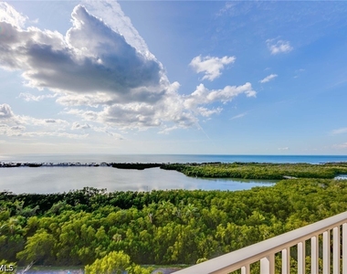 5550 Heron Point Drive - Photo Thumbnail 23