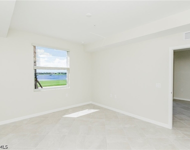 5583 Double Eagle Circle - Photo Thumbnail 6